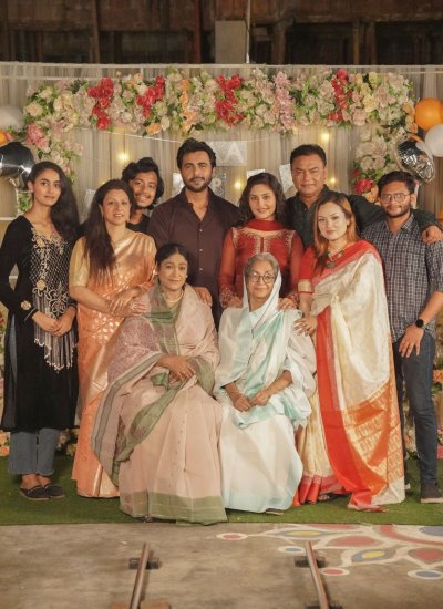 আলোচনায় ‘ঘ্রাণ’: মায়ের জন্মদিনের খোঁজে পুত্র