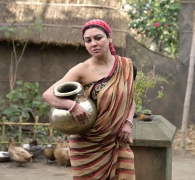 ‘পুতুল নাচের ইতিকথা’ সিনেমায় জয়া আহসান