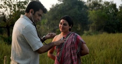 ‘পুতুল নাচের ইতিকথা’ সিনেমায় আবীর চট্টোপাধ্যায় ও জয়া আহসান