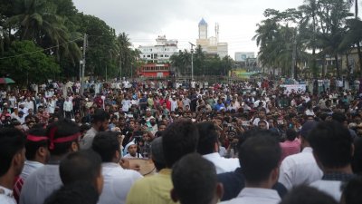 পিরোজপুর শহীদ মিনারে এনসিপির পথসভা