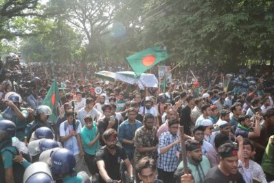 আন্দোলনকারীদের কফিন মিছিল