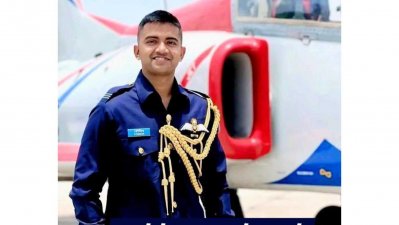পাইলট সাগরের বাসায় স্বজনদের কান্না