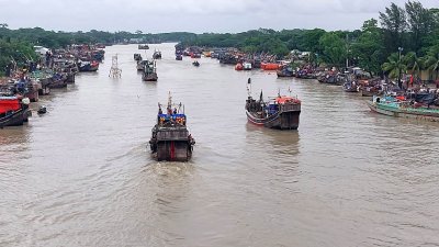 আলীপুর মৎস্য অবতরণ কেন্দ্র