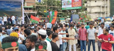 সমাবেশে যোগ দিতে আসা ছাত্রদলের নেতাকর্মীরা