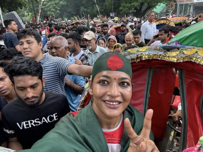 বিজয়ের দিনে আজমেরী হক বাঁধন
