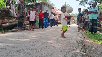 ফুটবল প্রতিভা সোহানের দায়িত্ব নিলেন তারেক রহমান