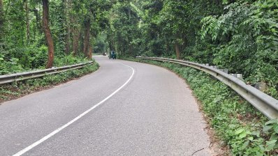 দিনে সড়ক দুর্ঘটনা, রাতে ডাকাত আতঙ্ক