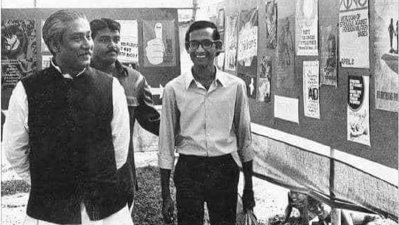 ১৯৭৩ সালে বঙ্গবন্ধু শেখ মুজিবুর রহমানের সঙ্গে তৎকালীন ডাকসুর ভিপি মুজাহিদুল ইসলাম, ছবি: পাভেল রহমান