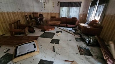 নুরাল পাগলের লাশ কবর থেকে তুলে জ্বালিয়ে দিলো কেন?