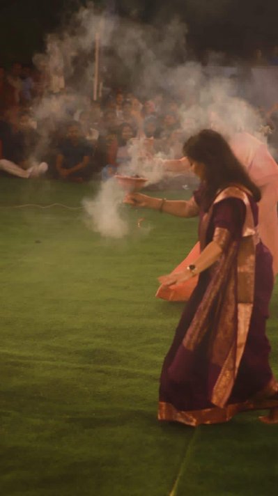 পুজোয় কোন দিনে কী পরবেন, ভেবেছেন?