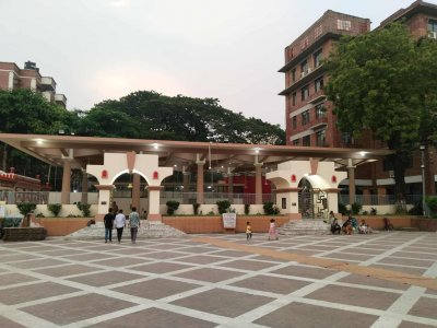 রাজধানীর সনাতন ধর্মাবলম্বীরা জানান, মহাষষ্ঠীর জন্য অধীর অপেক্ষায় আছেন তারা