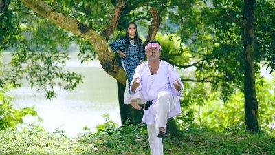 সিনেমায় স্বস্তিকাকে পাচ্ছেন না বলে নির্মাতার নাটকে ফেরা!