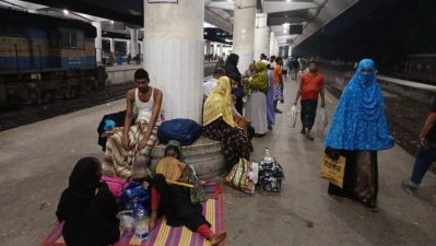 ঢালারচর এক্সপ্রেসের বগি লাইনচ্যুত, রাজশাহী-চাঁপাইনবাবগঞ্জ ট্রেন চলাচল বন্ধ