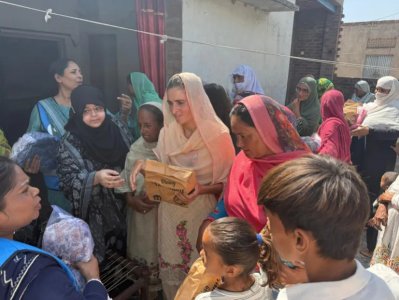 ‘পিরিয়ড ট্যাক্স’-এর বিরুদ্ধে আদালতে পাকিস্তানের তরুণী
