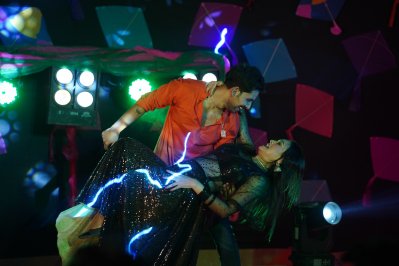 আরেকটি দৃশ্যে আলভী ও তিথি