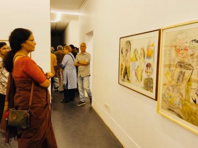 দর্শকদের একাংশ