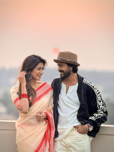 শুটিংয়ে তিথী ও রাজ