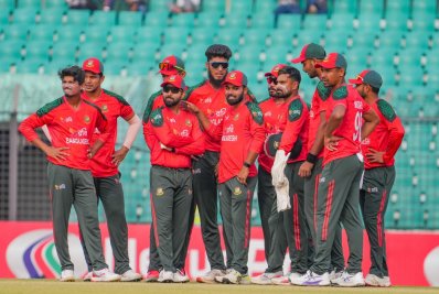 দারুণ বোলিংয়ে আইরিশদের ১১৭ রানে অলআউট করেছে বাংলাদেশ।