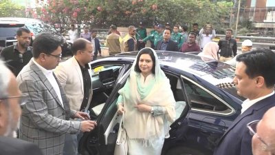 বিএনপির চেয়ারপারসন খালেদা জিয়ার শারীরিক পরিস্থিতি নিয়ে চিকিৎসকদের সাথে নিয়মিত কথা বলছেন ডা. জুবাইদা/ বাংলা ট্রিবিউন
