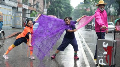‘গার্ডিয়ানস অব দ্য গডস’-এর প্রচারণার ছবি