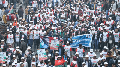 সমাবেশস্থলে বিএনপির নেতাকর্মীরা