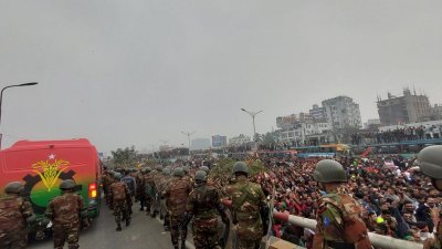 সংবর্ধনা মঞ্চে তারেক রহমান