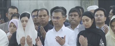 খালেদা জিয়ার জন্য দোয়া করছেন তারেক রহমান, জুবাইদা রহমানসহ পরিবারের সদস্যরা