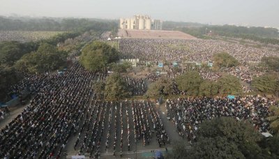 স্মরণকালের সর্বোচ্চ জনসমাগম ঘটে  জানাজায়