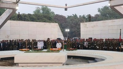 রাষ্ট্রীয় মর্যাদায় খালেদা জিয়ার দাফন সম্পন্ন