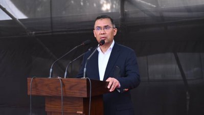 জানাজার আগে পরিবারের পক্ষ থেকে কথা বলছেন তারেক রহমান