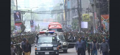 রাষ্ট্রীয় নিরাপত্তায় মরদেহ নিয়ে যাওয়া হচ্ছে