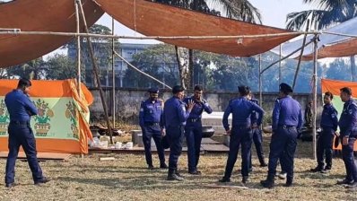 পরিস্থিতি নিয়ন্ত্রণে এলাকায় অতিরিক্ত পুলিশ মোতায়েন করা হয়