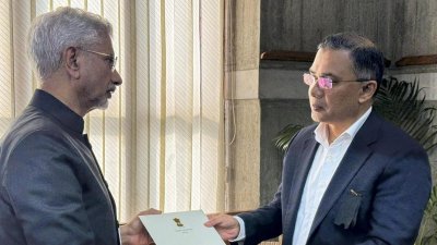 খালেদা জিয়ার প্রতি শেষ শ্রদ্ধা জানাতে ভারতের পররাষ্ট্রমন্ত্রী এস জয়শঙ্কর ঢাকায় তারেক রহমানের সঙ্গে দেখা করেন