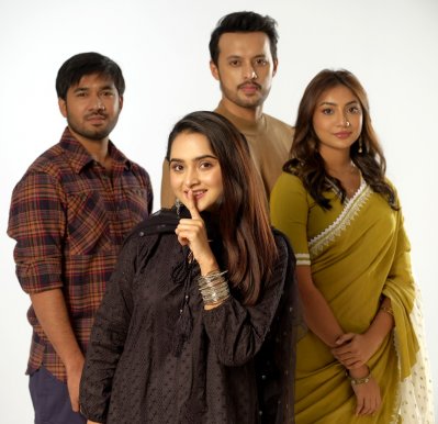(বাঁ থেকে) খায়রুল বাসার, কেয়া পায়েল, ইরফান সাজ্জাদ ও সুনেরাহ বিনতে কামাল (ছবি: সিনেমাওয়ালা)