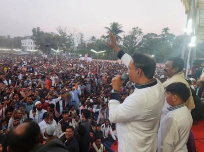 জনসভায় বক্তব্য দেন শরীয়তপুর-৩ আসনে বিএনপির ধানের শীষ প্রতীকের প্রার্থী মিয়া নুরুদ্দিন আহাম্মেদ অপু