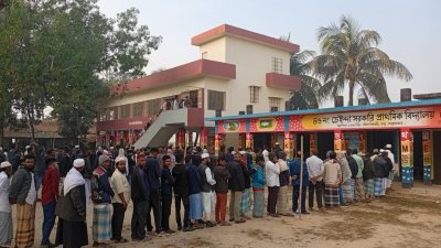 কক্সবাজারে চলছে উৎসবমুখর ভোটগ্রহণ
