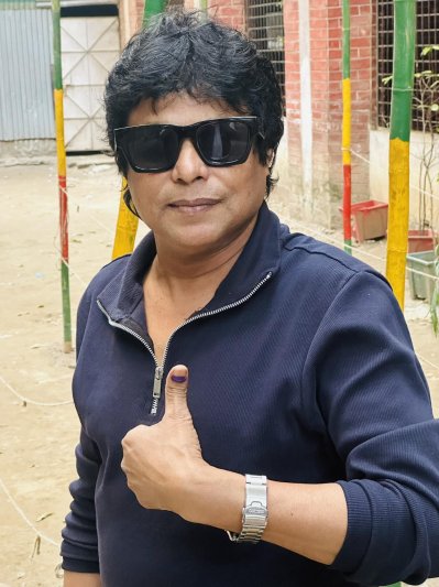 গীতিকবি কবির বকুল