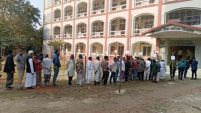 ‘২০১৮ সালে ভোট দিতে এসে মার খেয়েছিলাম, এবার স্বাচ্ছন্দ্যে দিয়েছি’