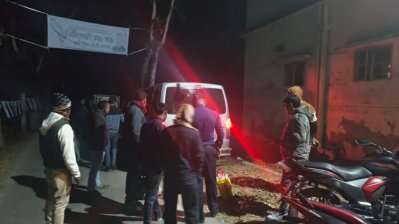 গোপালগঞ্জের বিভিন্ন কেন্দ্রে ককটেল বিস্ফোরণের ঘটনায় যৌথ বাহিনী একজনকে আটক করে