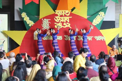 ছবিতে বসন্ত উৎসব