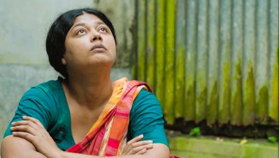 একটি দৃশ্যে মৌসুমী হামিদ