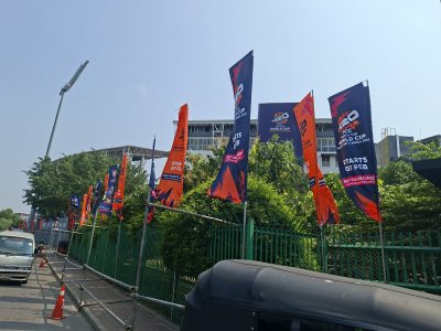 কলম্বোয় প্রবেশ করলেই টের পাওয়া যায় বিশ্বকাপ উন্মাদনা। 