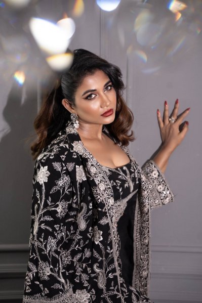 সামিয়া অথৈ