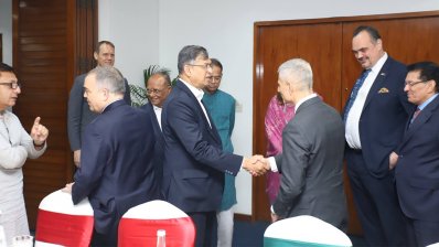 পররাষ্ট্র মন্ত্রণালয়ের উদ্যোগে আয়োজিত ইফতার মাহফিলে অংশ নেন পল কাপুর 