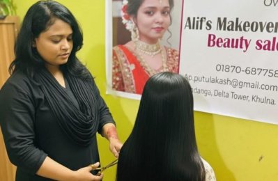 বিউটিফিকেশনের ওপর প্রশিক্ষণ নিয়ে সফল হয়েছেন ১৮ নম্বর ওয়ার্ডের বাসিন্দা পান্না আক্তার পুতুল
