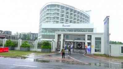 হোটেল-মোটেল পরিষ্কার-পরিচ্ছন্নসহ নানাভাবে সজ্জিত করা হয়েছে