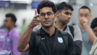 এক সঙ্গে ফুটবলে ৩ দল দেশের বাইরে, লক্ষ্য অভিন্ন