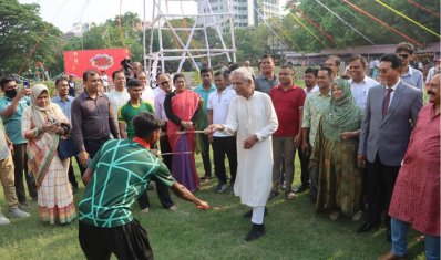 লাঠি খেলছেন সংস্কৃতিমন্ত্রী