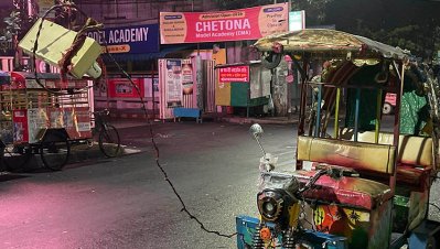 রাজধানীর রাজপথে অটোরিকশা (ছবি: বাংলা ট্রিবিউন) 