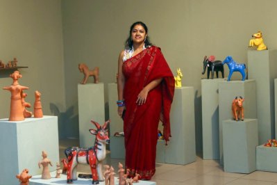 প্রদর্শনীর কিউরেটর জিন্নাতুন জান্নাত (ছবি: আবু সাঈদ রোহান)
